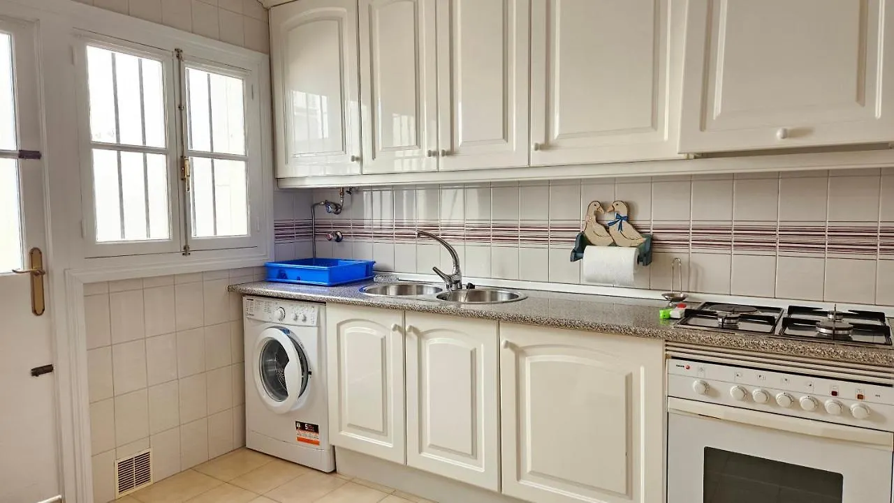 Casa Blanca-Parking Gratis Apartment Sanlucar de Barrameda Spain