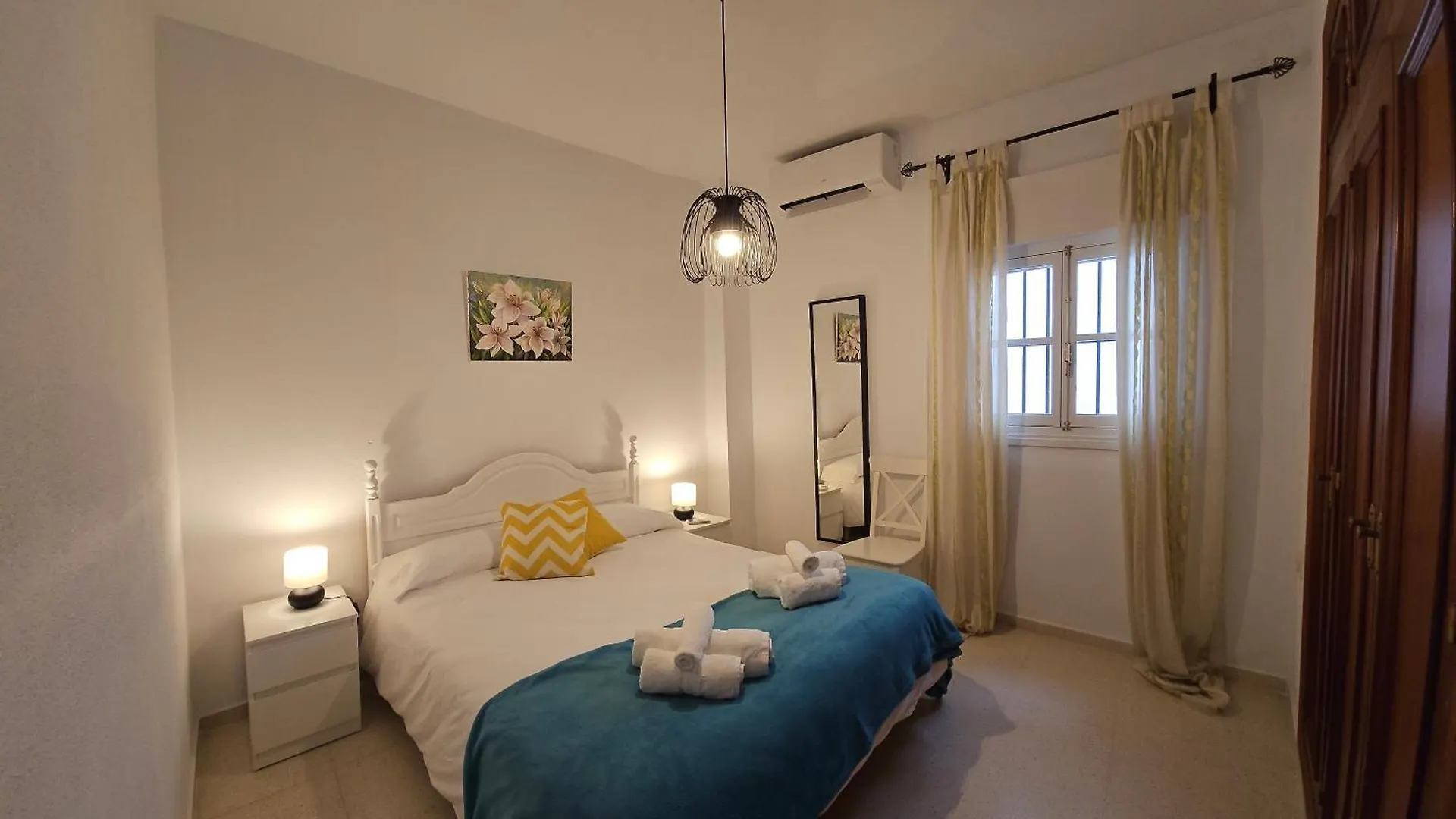 Casa Blanca-Parking Gratis Apartment Sanlucar de Barrameda Spain